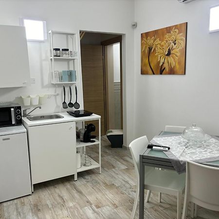 Apartmán L'Arco Di Porta Lecce Brindisi Exteriér fotografie